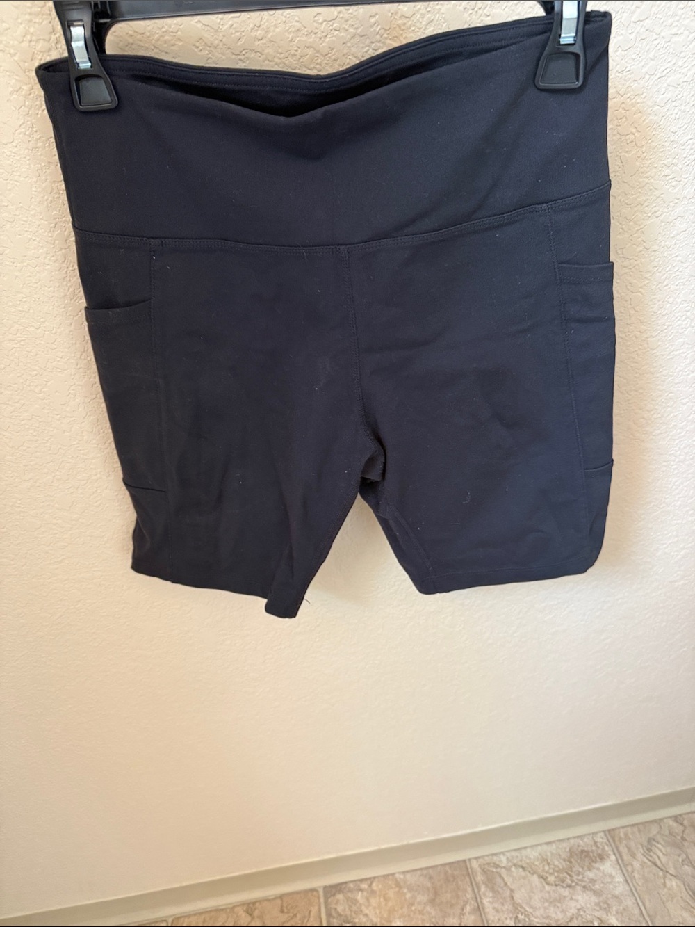 Tuff Athletics Black High-Rise Bike Shorts with Side Pockets
